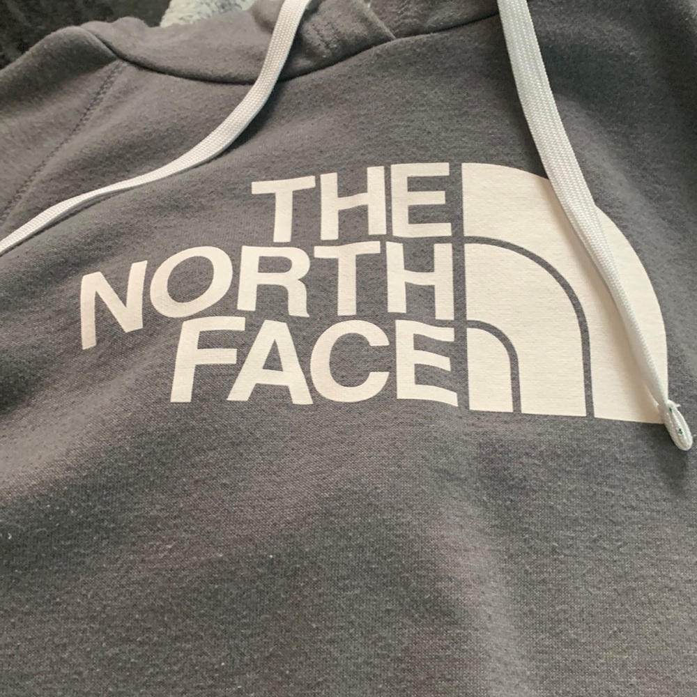 The North Face hoodie size L